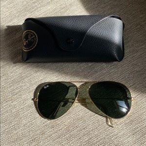 Ray ban